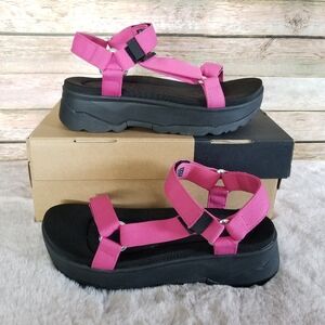 Teva Jadito Universal Sandal